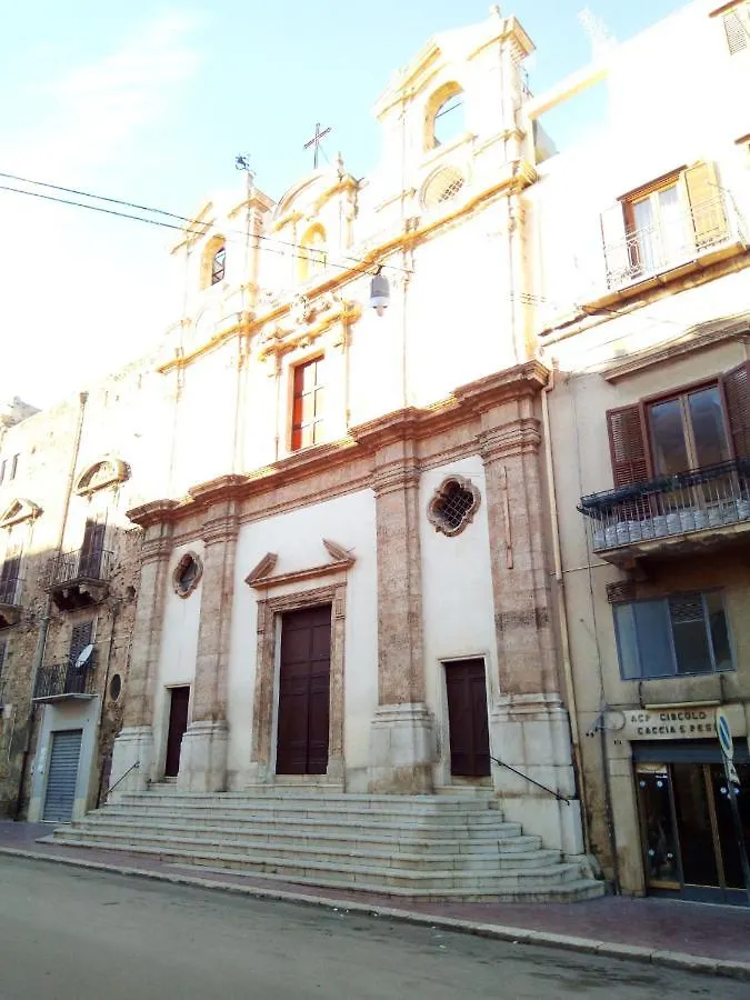 B&B Garibaldi 알카모
